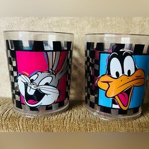 1990 VTG Looney Tunes 4” Plastic Cups with Bugs Bunny & Daffy Duck - Set of 2